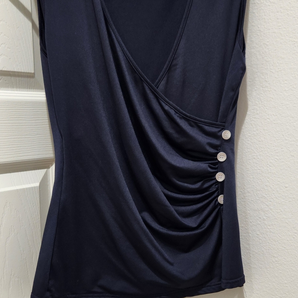 Sleeveless Knit top